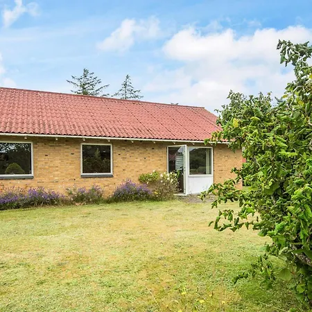 5 Person In Skjern-by Traum *